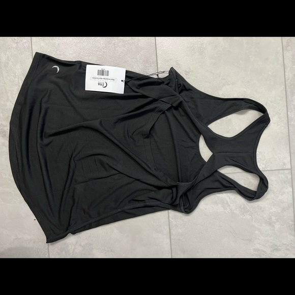 ZYIA Black Vented Open Back Tank - Picture 6 of 6